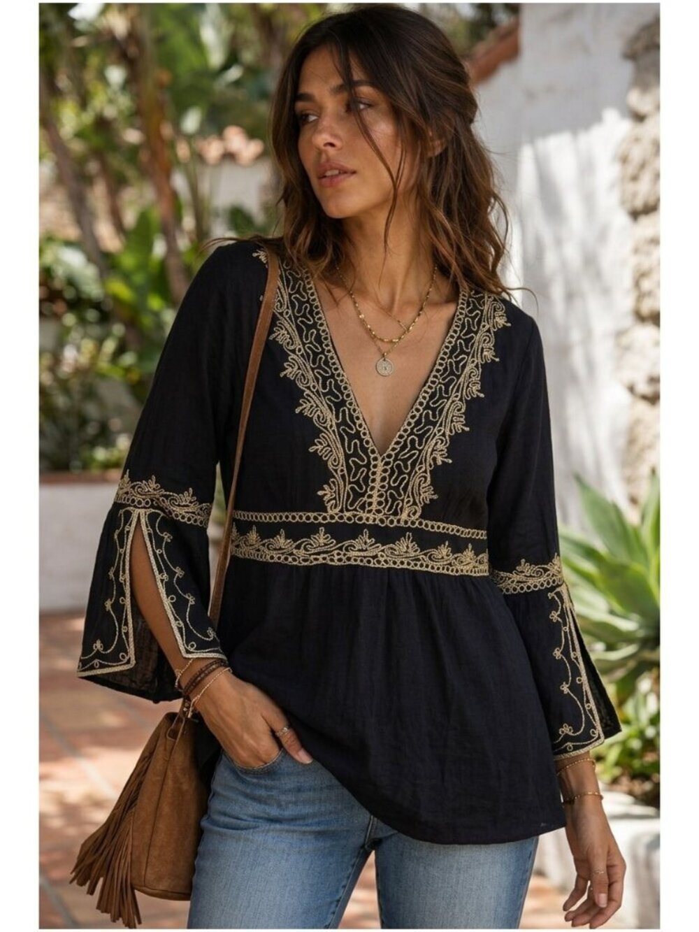 EMMA CAINE ROPE EMBROIDERY BLACK V-NECK SPLIT SLEEVE TOP
